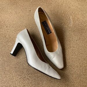 Vintage Stuart Weitzman Heels Size 8